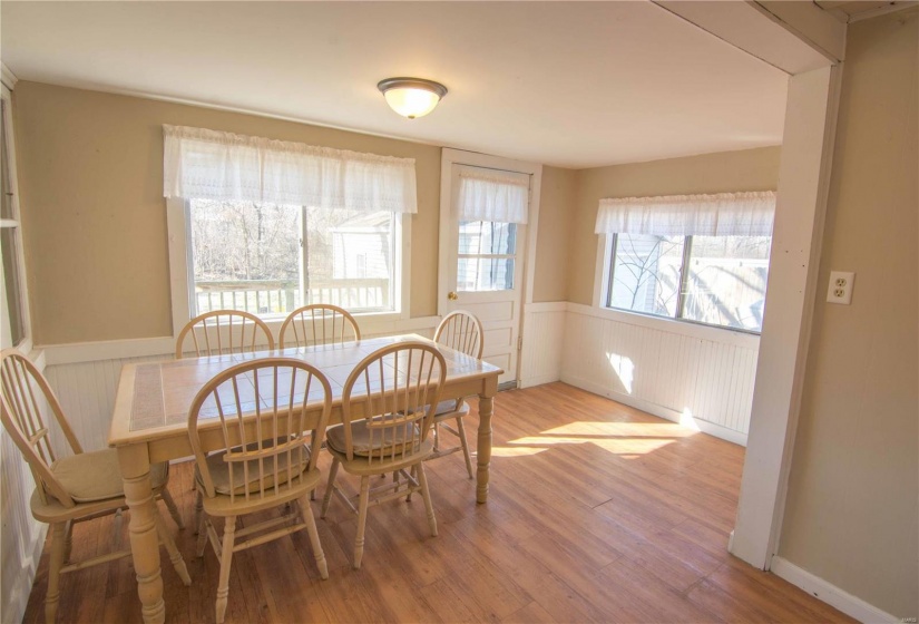 1408 Main Street, Vandalia, Illinois 62471, 2 Bedrooms Bedrooms, 6 Rooms Rooms,1 BathroomBathrooms,Residential,For Sale,Main,MAR25014069
