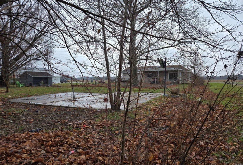 View of yard & back of house