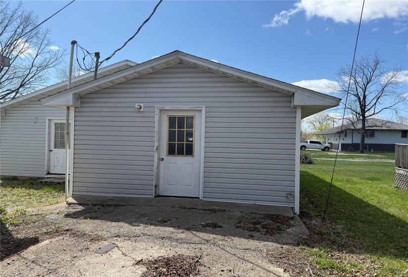 905 Olive Street, St Elmo, Illinois 62458, 3 Bedrooms Bedrooms, 5 Rooms Rooms,2 BathroomsBathrooms,Residential,For Sale,Olive,MAR25014227