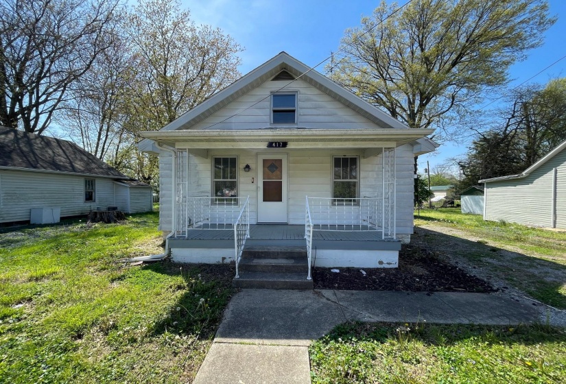 417 Moreland Street, Vandalia, Illinois 62471, 2 Bedrooms Bedrooms, 5 Rooms Rooms,1 BathroomBathrooms,Residential,For Sale,Moreland,MAR25025323