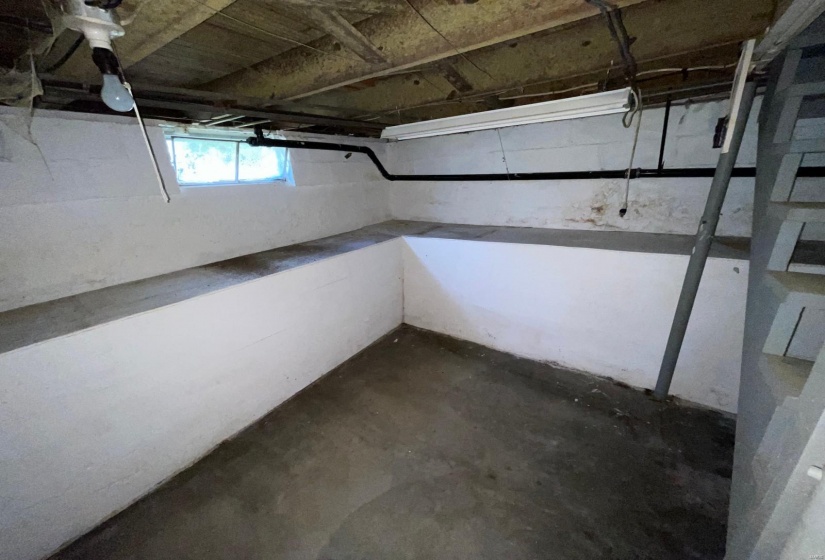 417 Moreland Street, Vandalia, Illinois 62471, 2 Bedrooms Bedrooms, 5 Rooms Rooms,1 BathroomBathrooms,Residential,For Sale,Moreland,MAR25025323