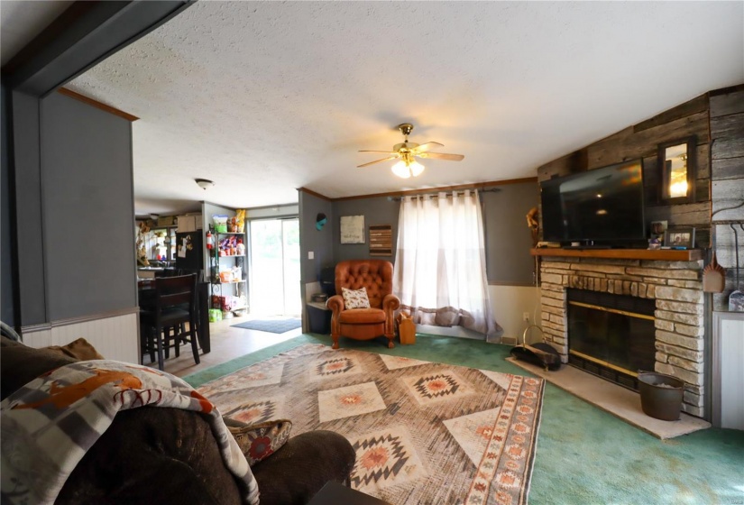 190 650 Avenue, Mulberry Grove, Illinois 62262, 3 Bedrooms Bedrooms, 10 Rooms Rooms,2 BathroomsBathrooms,Residential,For Sale,650,MAR25027118