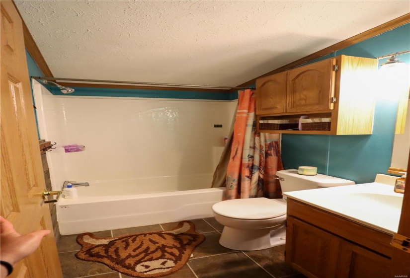 190 650 Avenue, Mulberry Grove, Illinois 62262, 3 Bedrooms Bedrooms, 10 Rooms Rooms,2 BathroomsBathrooms,Residential,For Sale,650,MAR25027118