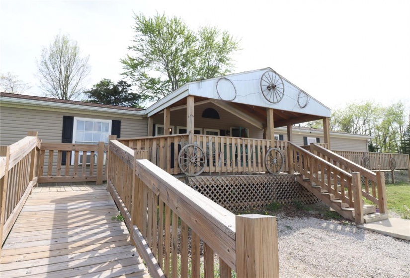 190 650 Avenue, Mulberry Grove, Illinois 62262, 3 Bedrooms Bedrooms, 10 Rooms Rooms,2 BathroomsBathrooms,Residential,For Sale,650,MAR25027118